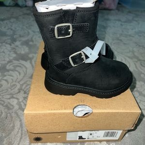 UGG Girl's Kinzey Black Leather Waterproof size 6